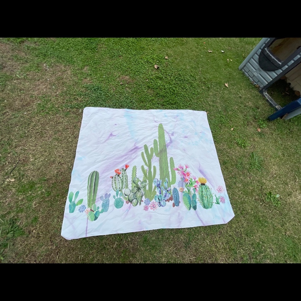 One of a kind tie dyed cactus tapestry - Picture 2 of 6